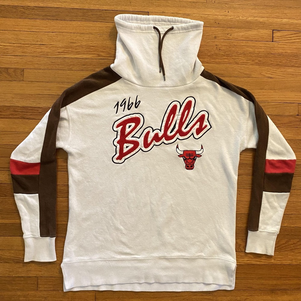 Chicago Bulls Sweater Mens Medium NBA Basketball 1966 Pullover‎ Hoodie